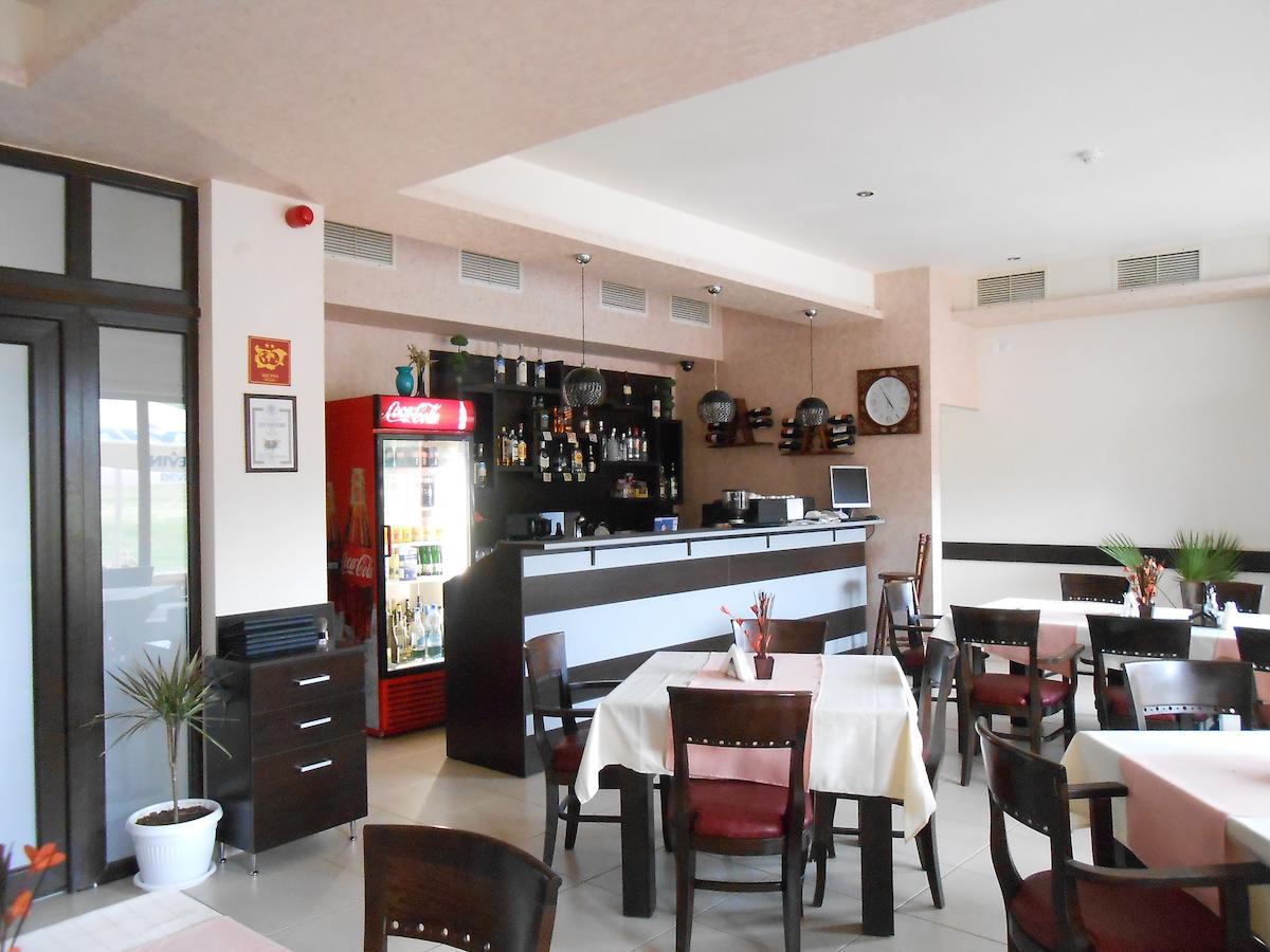 Hotel Enchevi Kirkovo  Ngoại thất bức ảnh