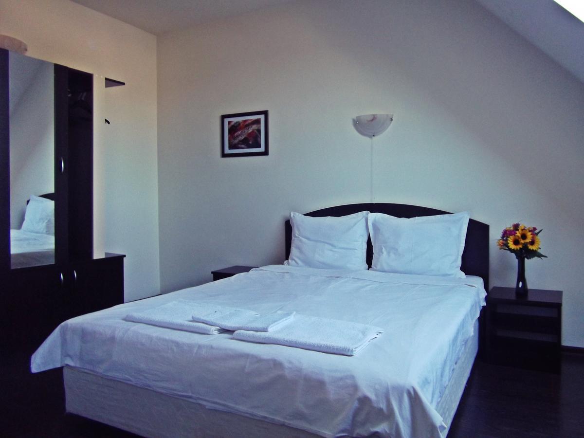 Hotel Enchevi Kirkovo  Ngoại thất bức ảnh