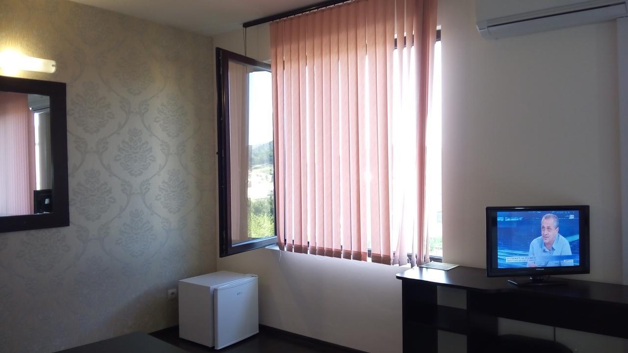 Hotel Enchevi Kirkovo  Ngoại thất bức ảnh
