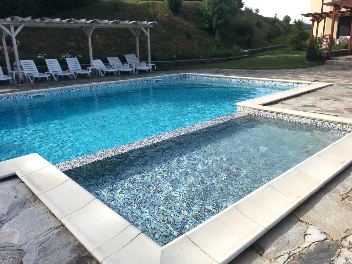 Hotel Enchevi Kirkovo  Ngoại thất bức ảnh